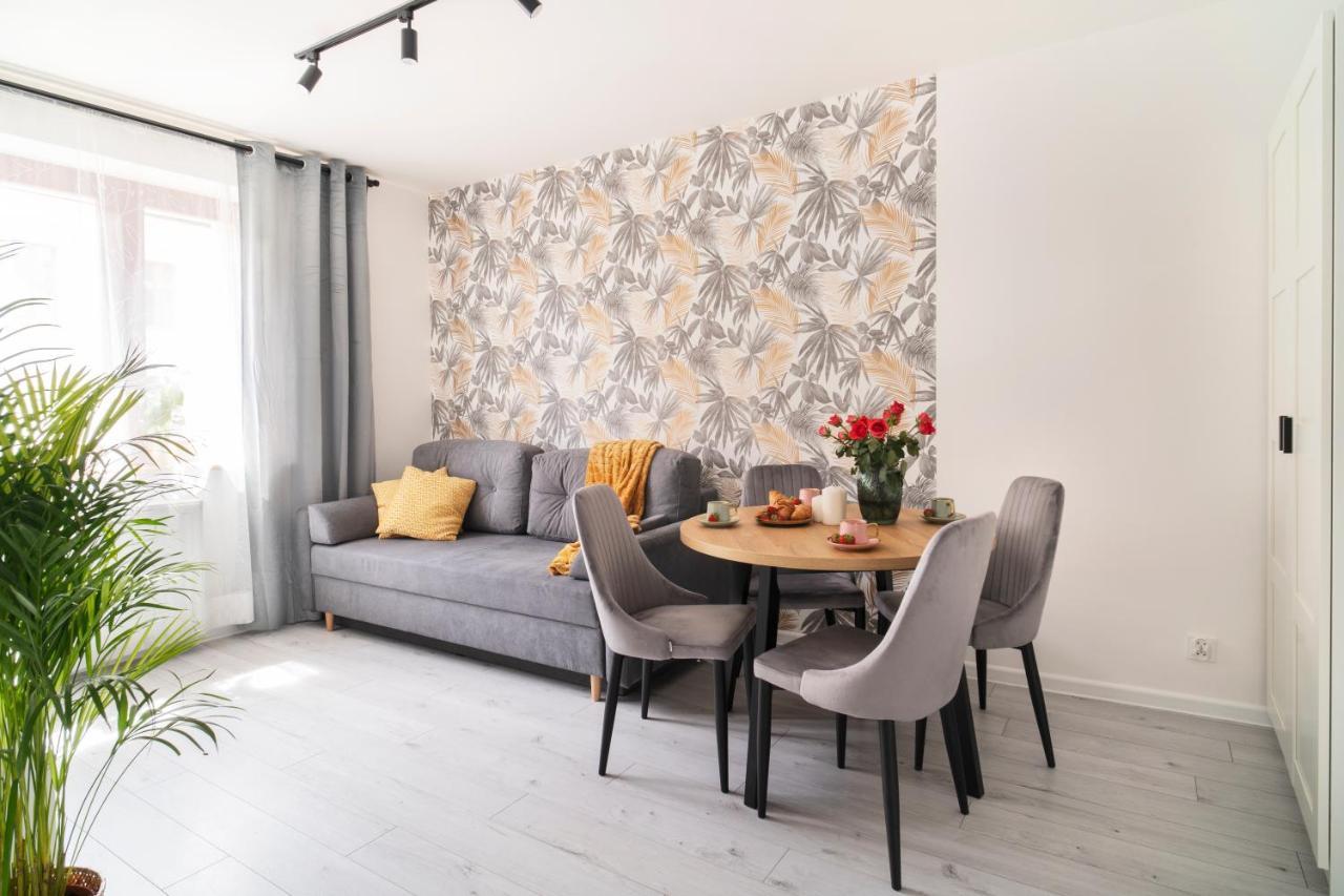 Katedralna Apart'S Legnica Exteriör bild
