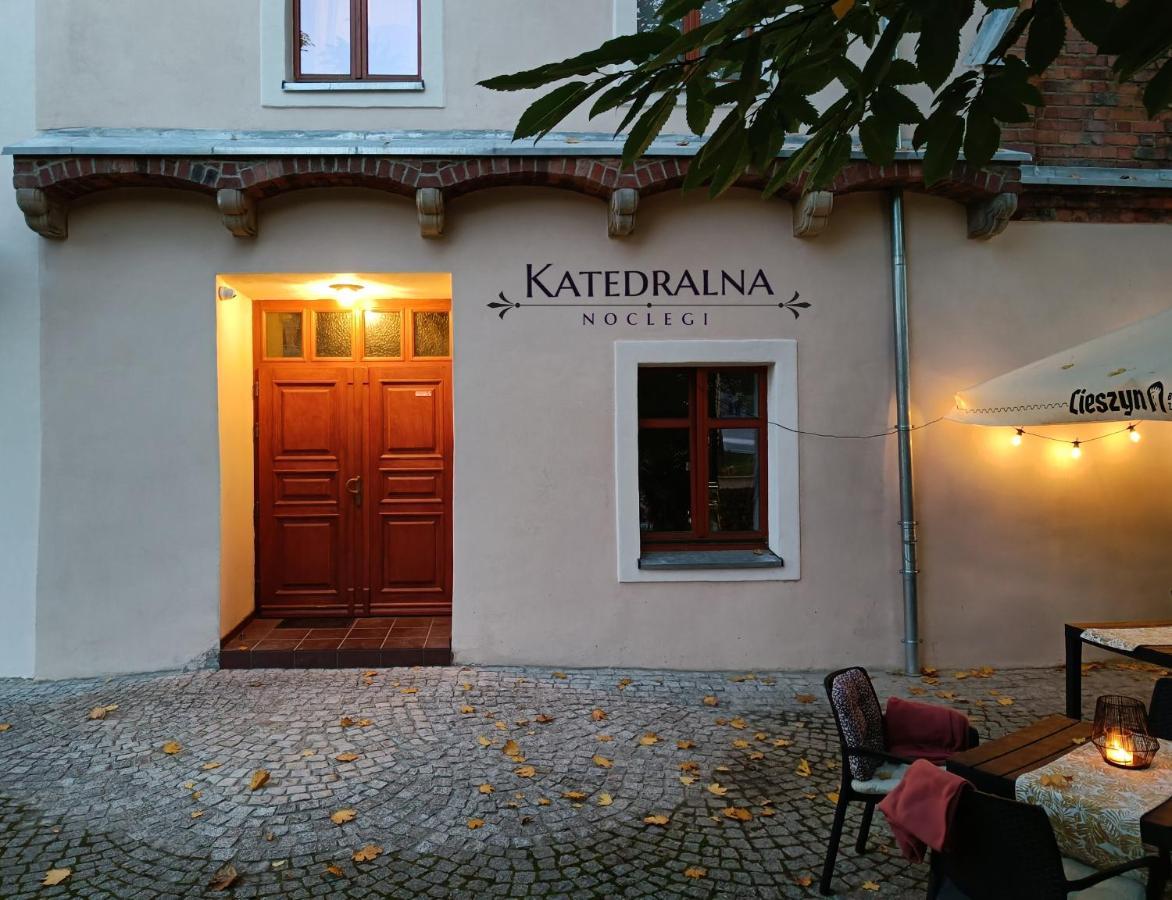 Katedralna Apart'S Legnica Exteriör bild